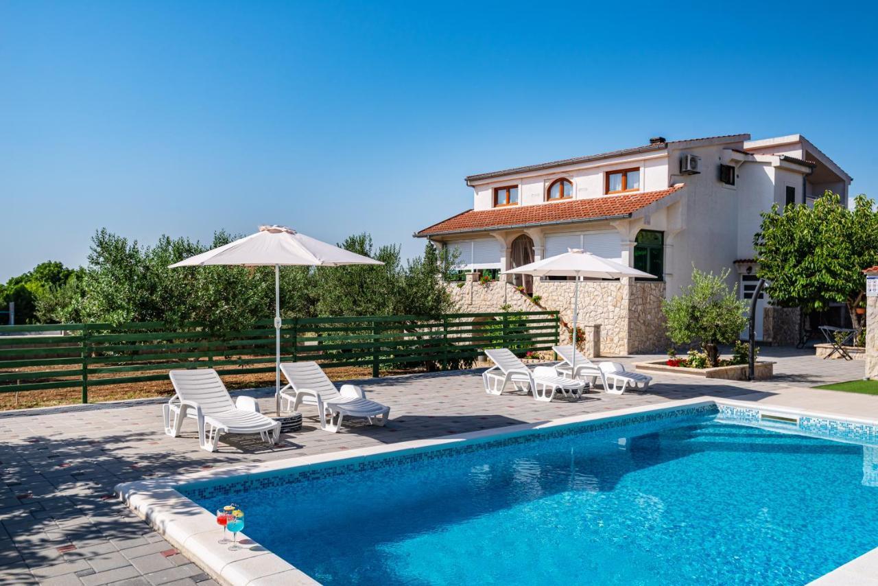 Villa Tome Donje Rastane Bagian luar foto