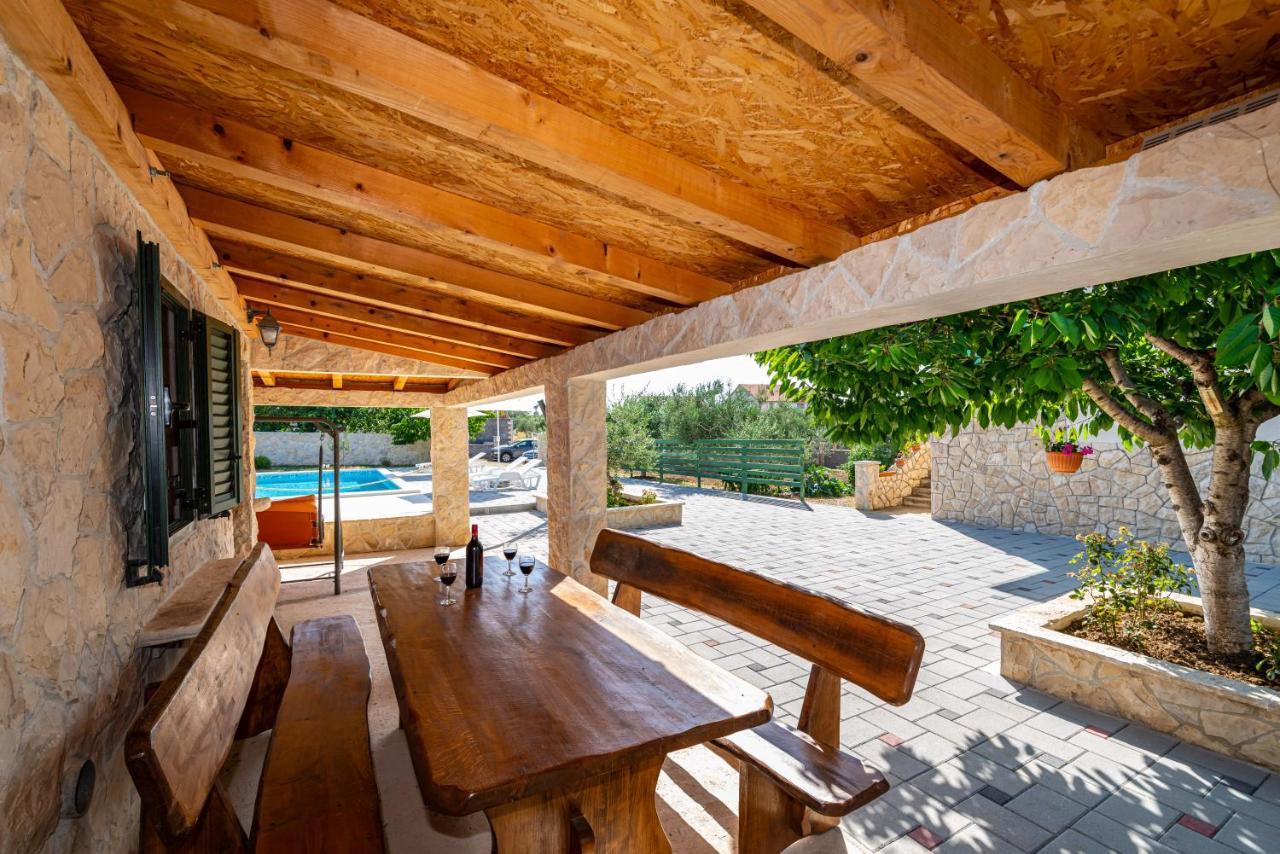 Villa Tome Donje Rastane Bagian luar foto